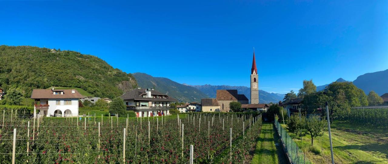 Pension Rebgut Bed and Breakfast Lana Esterno foto