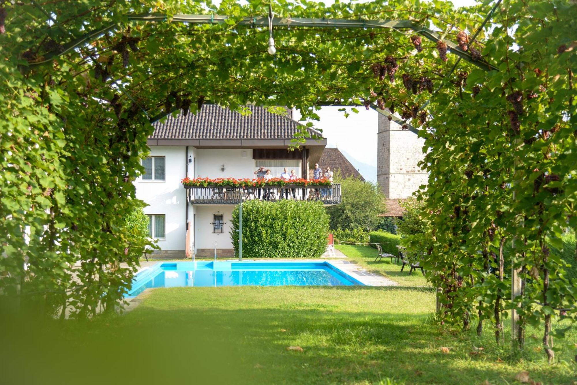 Pension Rebgut Bed and Breakfast Lana Esterno foto