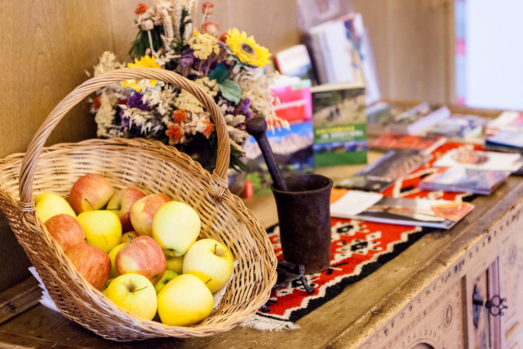 Pension Rebgut Bed and Breakfast Lana Esterno foto